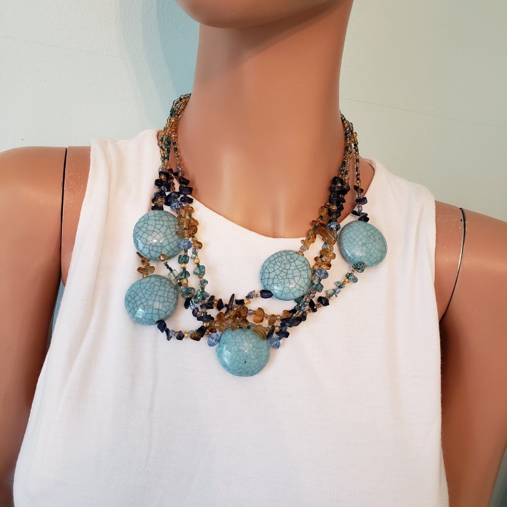 NWOT fun and Beautiful Statement Necklace. - Picture 3 of 9